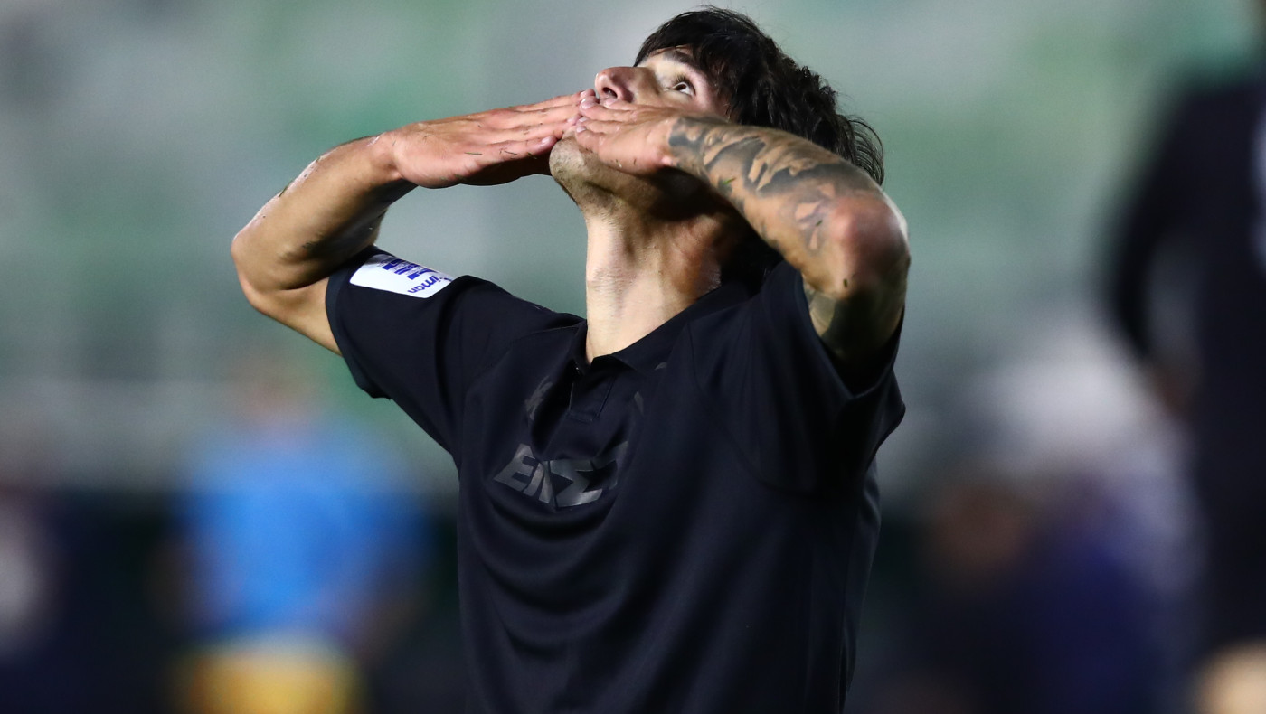 Ελία Τζιάνι: Ο Ιταλός που σόκαρε δις τον Ολυμπιακό και η ιστορία πίσω από τον πανηγυρισμό του