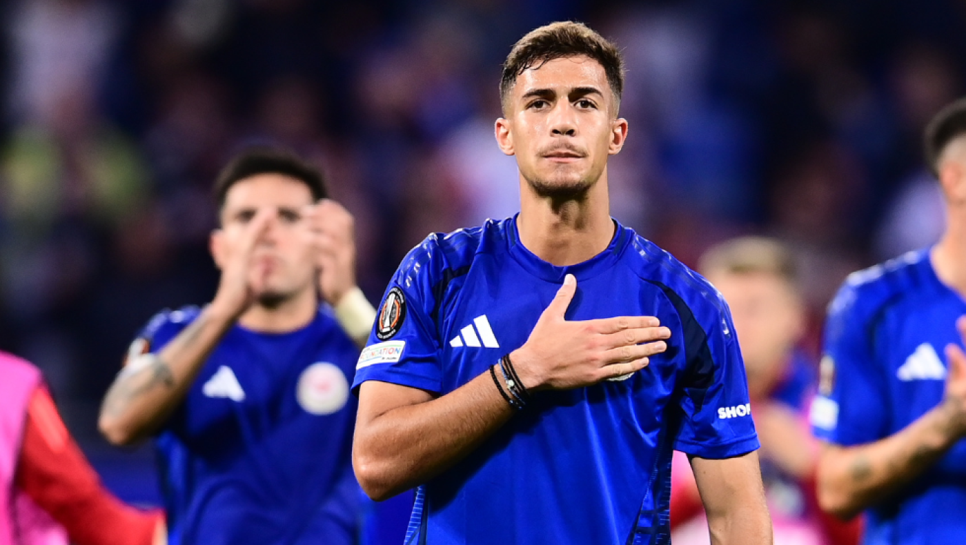 «Ματιές» της Μάντσεστερ Γιουνάιτεντ στον Κωστούλα του Ολυμπιακού