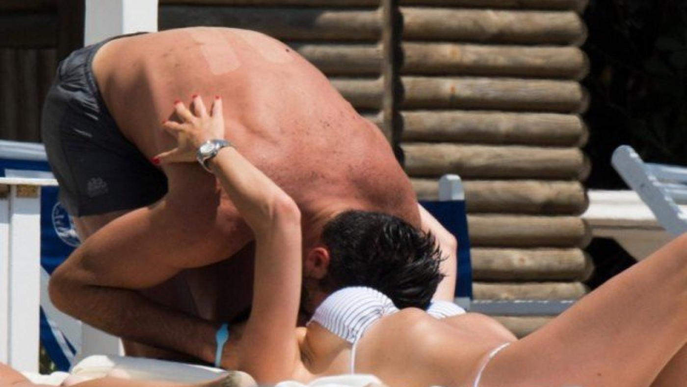 Η     Ιλάρια    «ξεκουράζει»      τον      Μπουφόν