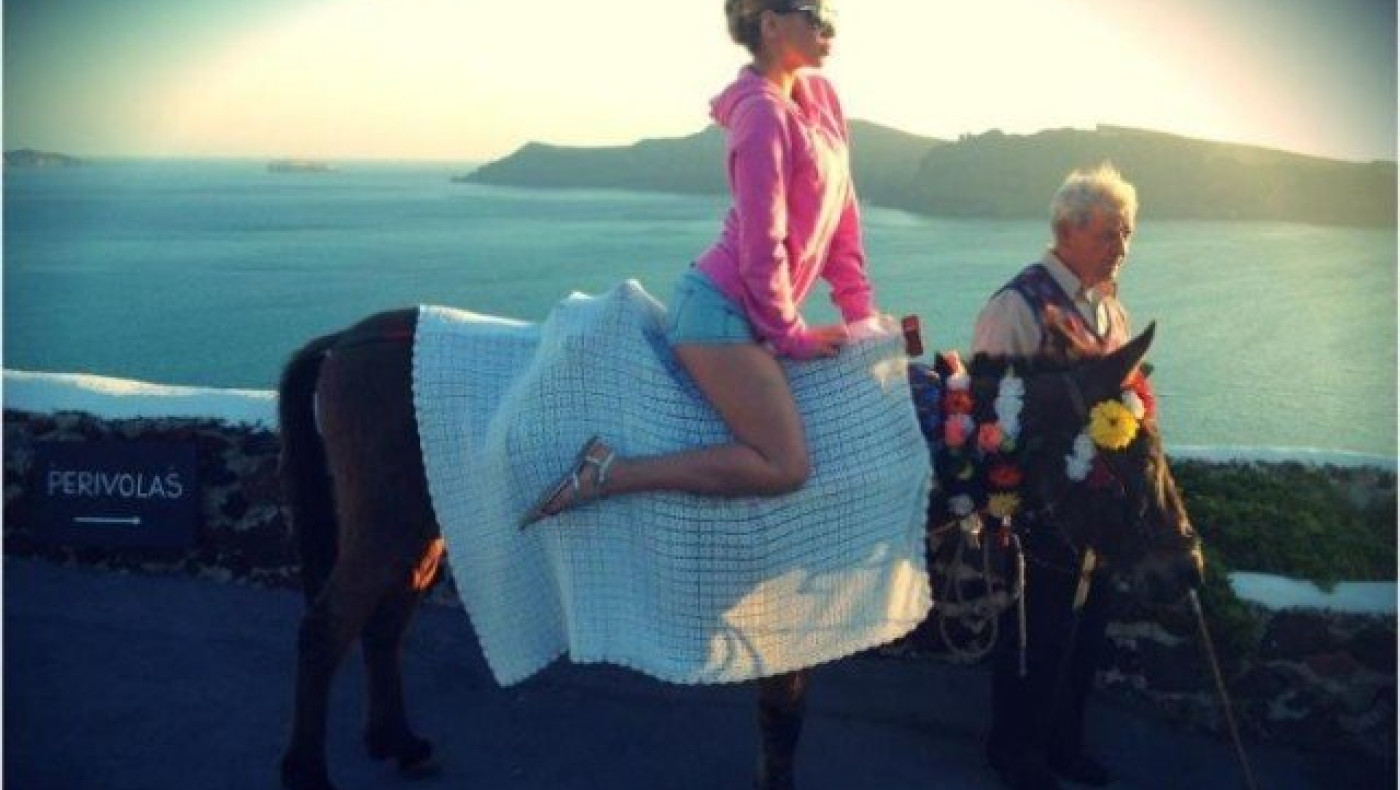 EΣΚΑΣΕ! Καυτό παρασκήνιο από την ταινία της sirina που δεν έχετε δει!