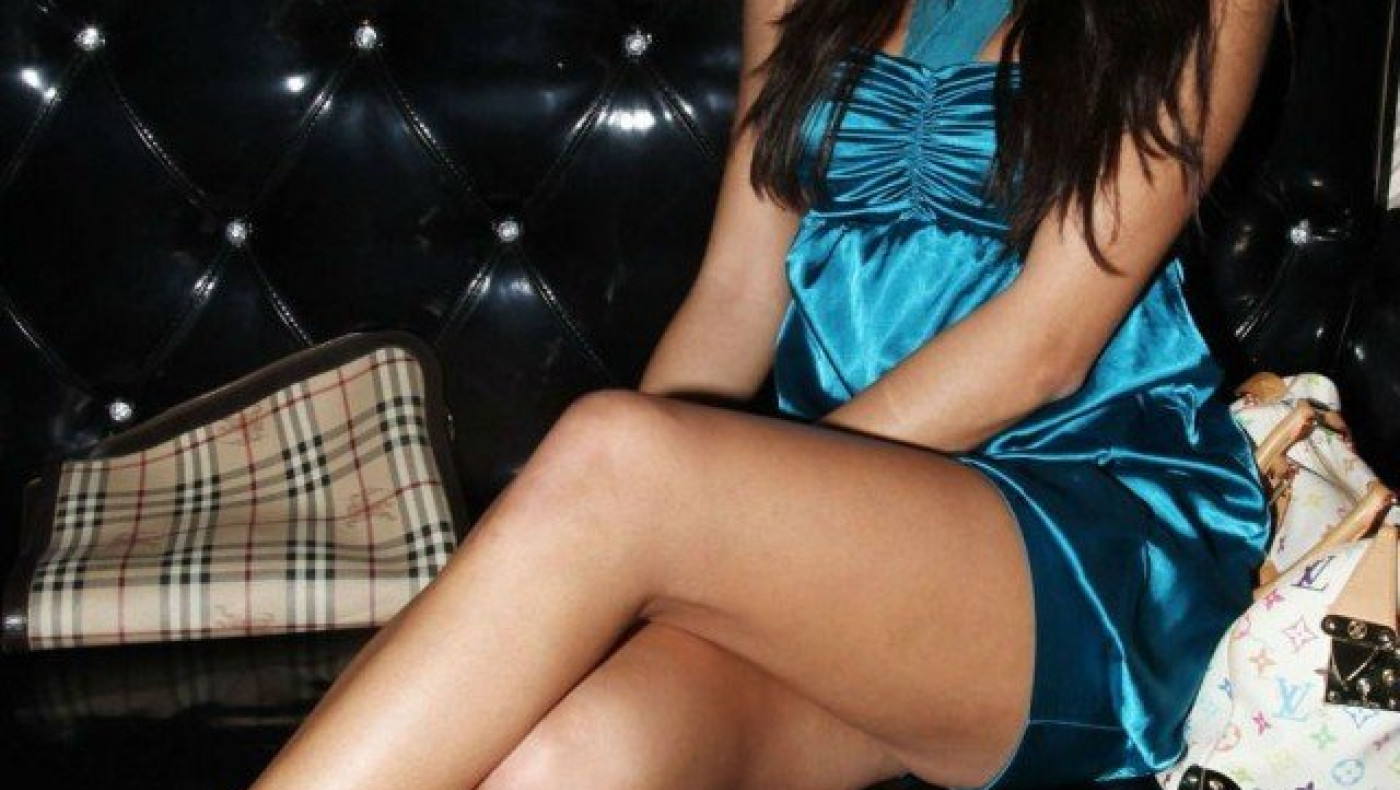 Δήλωση - φωτιά: «Θέλω σεξ στην κουζίνα και το σκύλο από κάτω να...»!