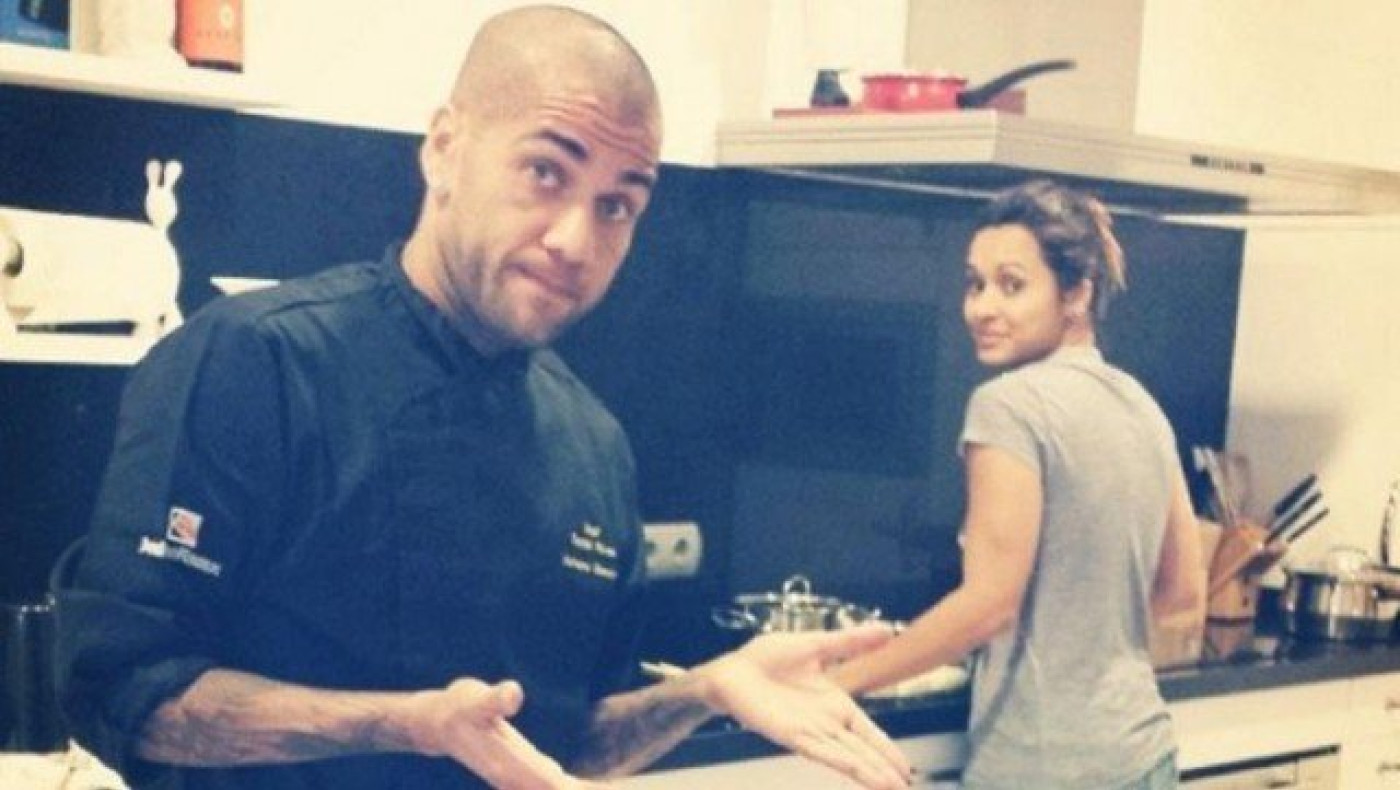 Το «γύρισε» στη μαγειρική ο Ντάνι Άλβες!     (pic)