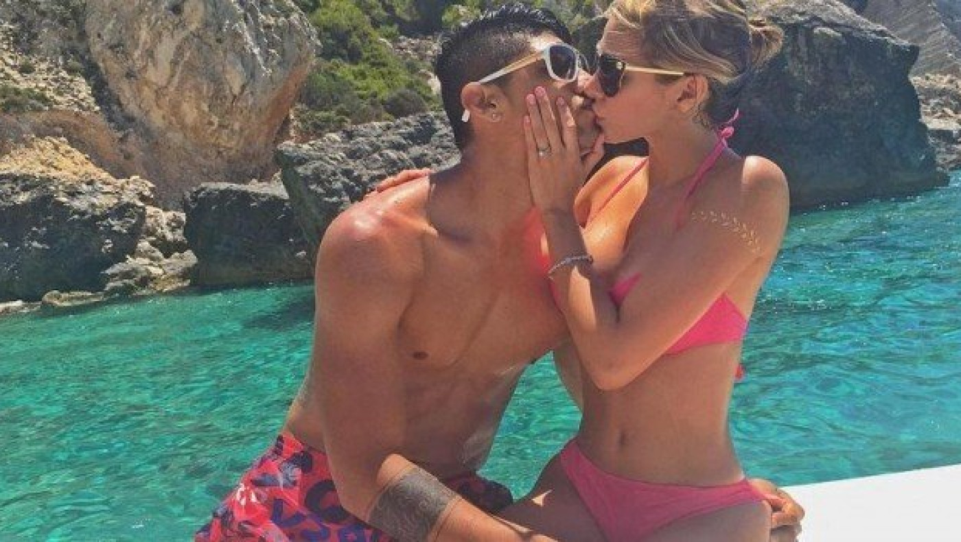 Η «καυτή» απόδραση του ζεύγους Πουλίδο στη Ζάκυνθο (pics)