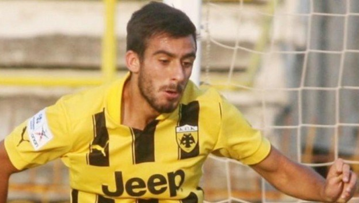 Υπέγραψε στην              Ξάνθη ο Στράτος Σβάρνας