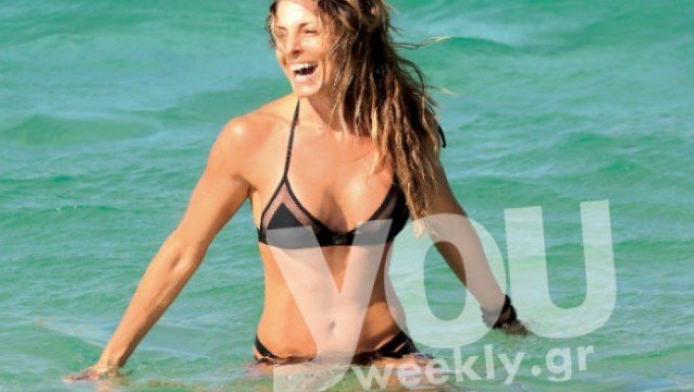 Το see through μαγιό της Λάσπα που αναστάτωσε        τη Μύκονο