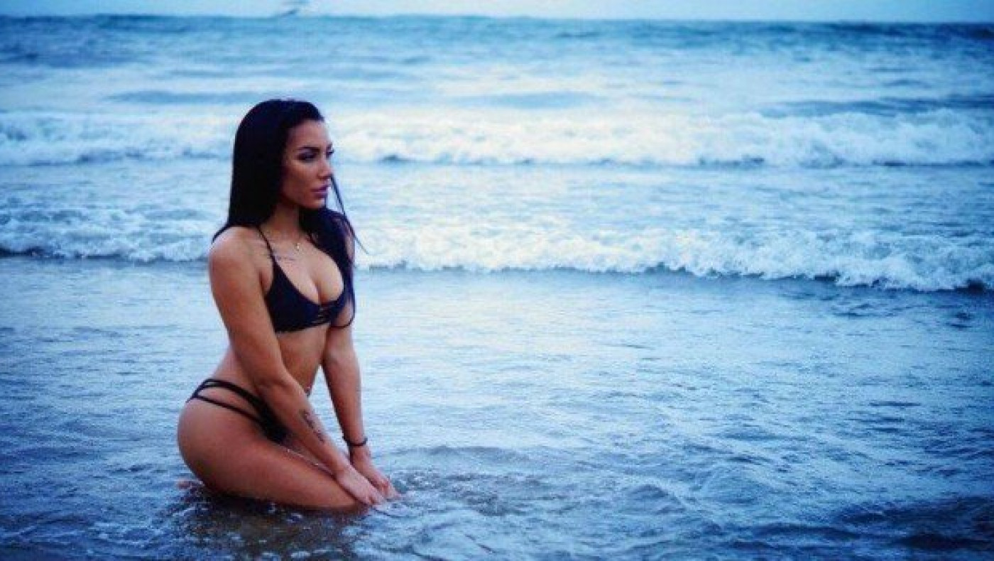 Και φωνή   και   κορμάρα η Σοφία Κωτσοπούλου (pics)