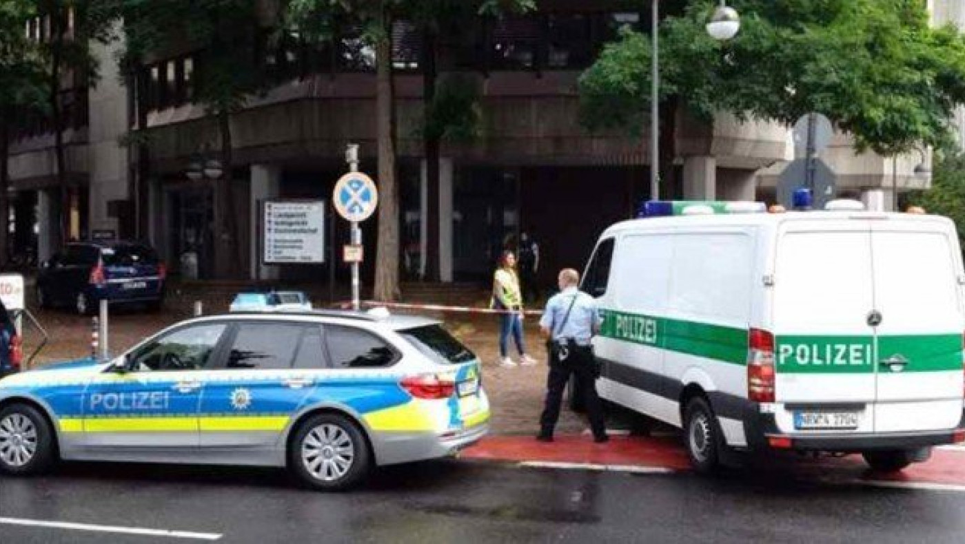 ΕΚΤΑΚΤΟ - Γερμανία: Συναγερμός στην Κολωνία από ένοπλο