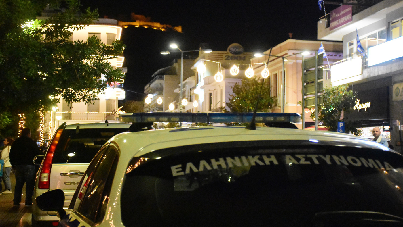 Εξάρχεια: 33χρονος επιτέθηκε με σιδηρόβεργα σε νεαρή - Την άφησε αιμόφυρτη στο έδαφος