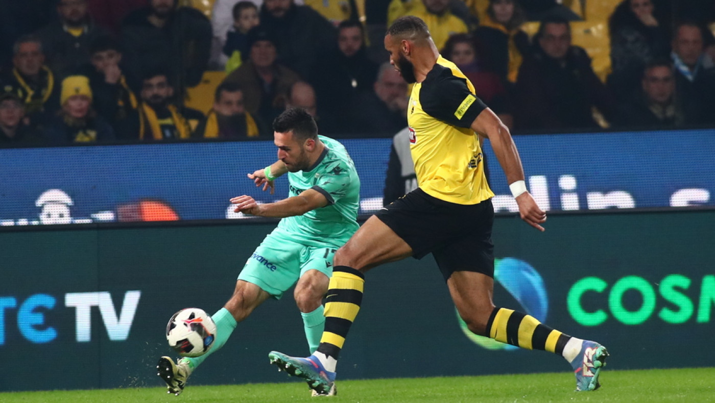 Super League: Ανακατατάξεις στην κορυφή-Η βαθμολογία μετά την απώλεια της ΑΕΚ