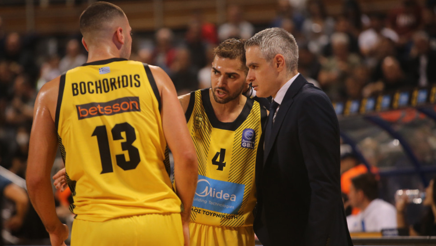Με πλήρες ρόστερ ο Άρης: Οι δοκιμές και η κρίσιμη απόφαση του Καστρίτη