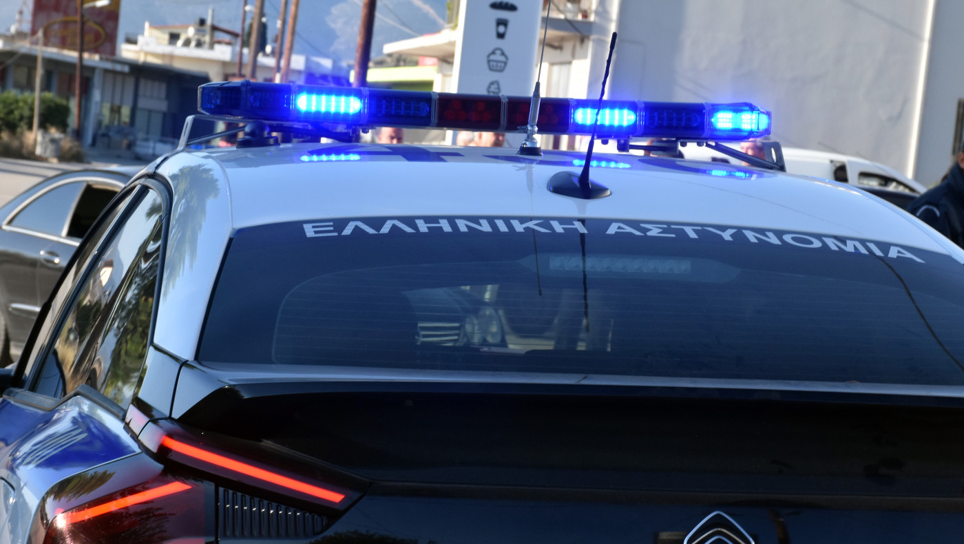 Πυροβολισμοί στη Βάρκιζα - Κρίσιμη η κατάσταση τραυματία