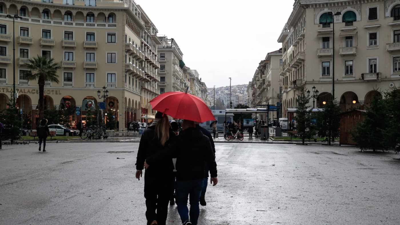 Εορταστικό ωράριο: Ποιες ώρες και ημέρες θα είναι ανοιχτά τα καταστήματα στη Θεσσαλονίκη