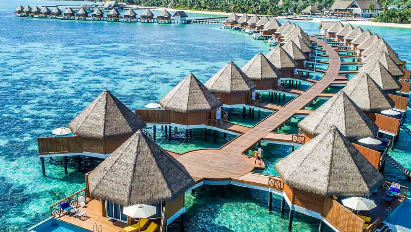 Ο 25χρονος εργοδότης που δίνει δώρα στους εργαζόμενους αξίας 24.000 ευρώ και ταξίδι στις Μαλδίβες