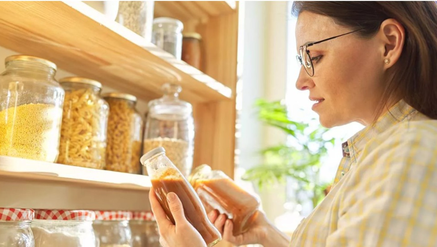 Ύποπτα για ογκογένεση αυτά τα τρόφιμα – «Θρέφουν» τα καρκινικά κύτταρα και δεν λείπουν από κανένα ντουλάπι