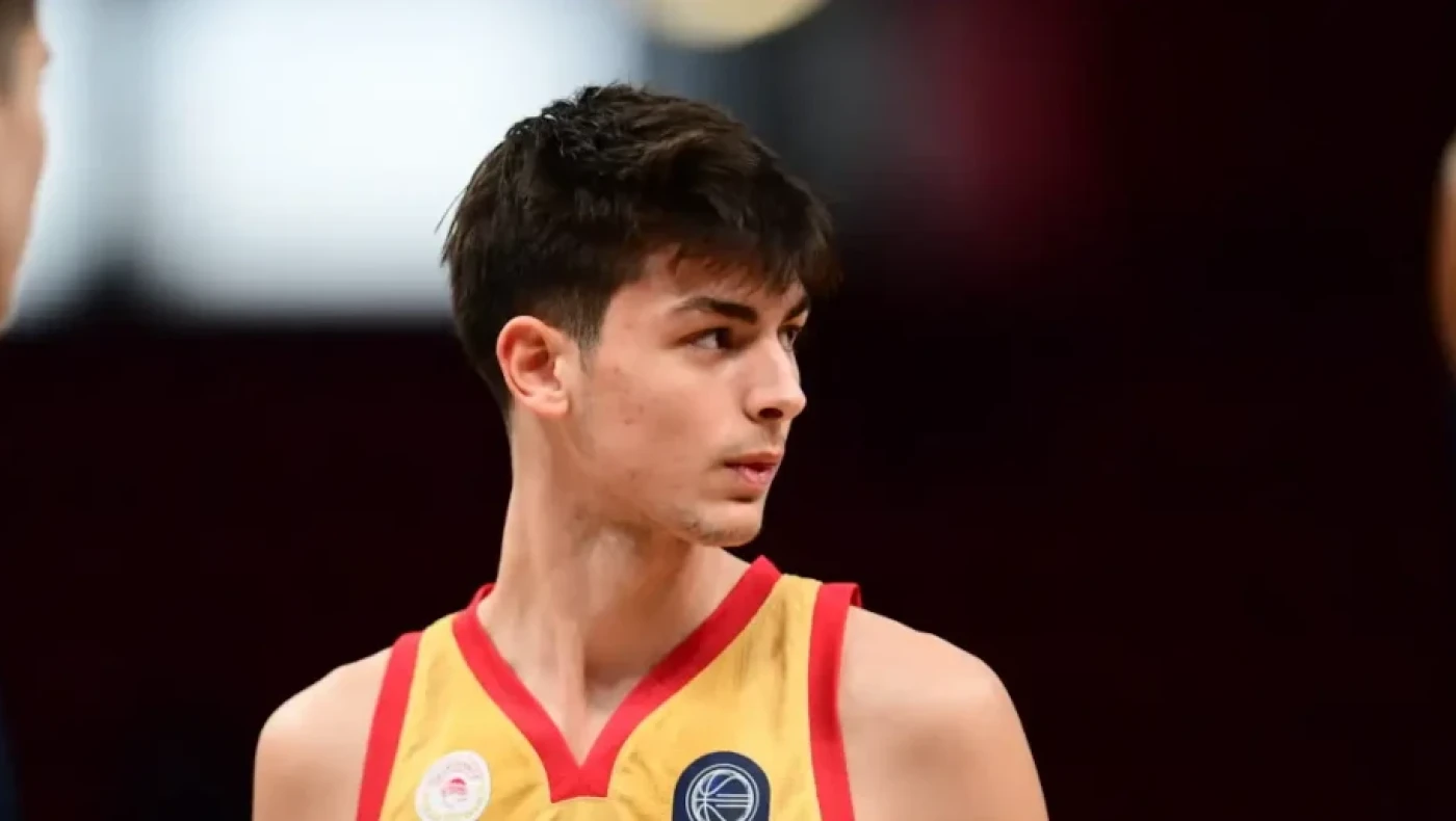 Ολυμπιακός: Ντεμπούτο για τον Παυλόπουλο-Ποιος είναι ο 18χρονος φόργουορντ