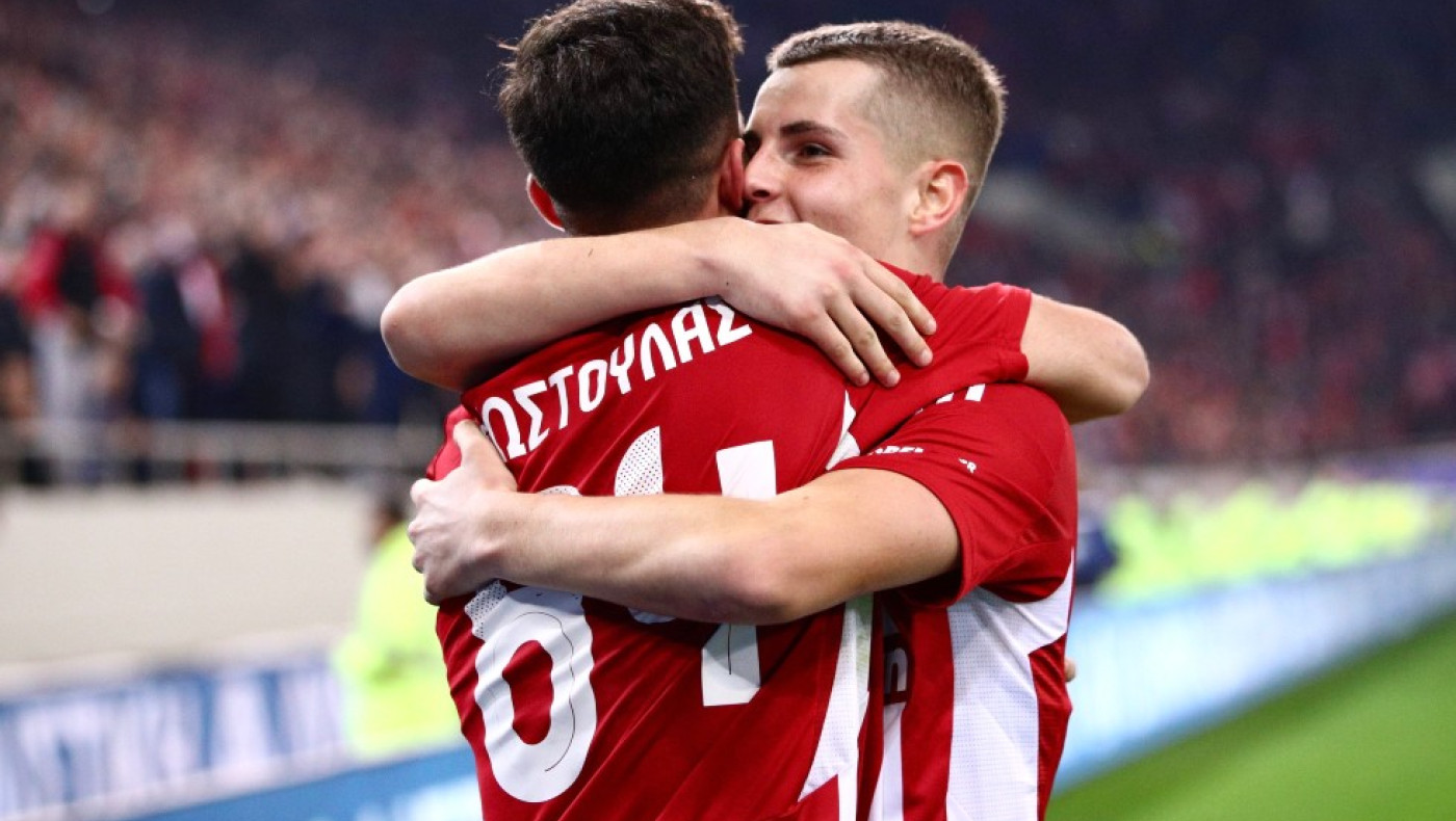 Ολυμπιακός: Χορεύει σε ρυθμούς Μούζα με μπαλαντέρ τον Κωστούλα