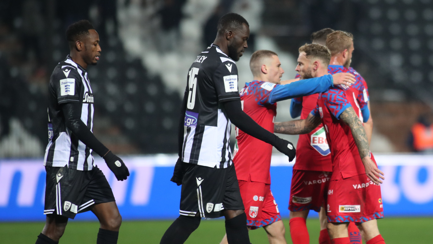 Εμμονικός, αδιόρθωτος και αυτοκαταστροφικός, οδήγησε την ομάδα του σε νέα ταπείνωση