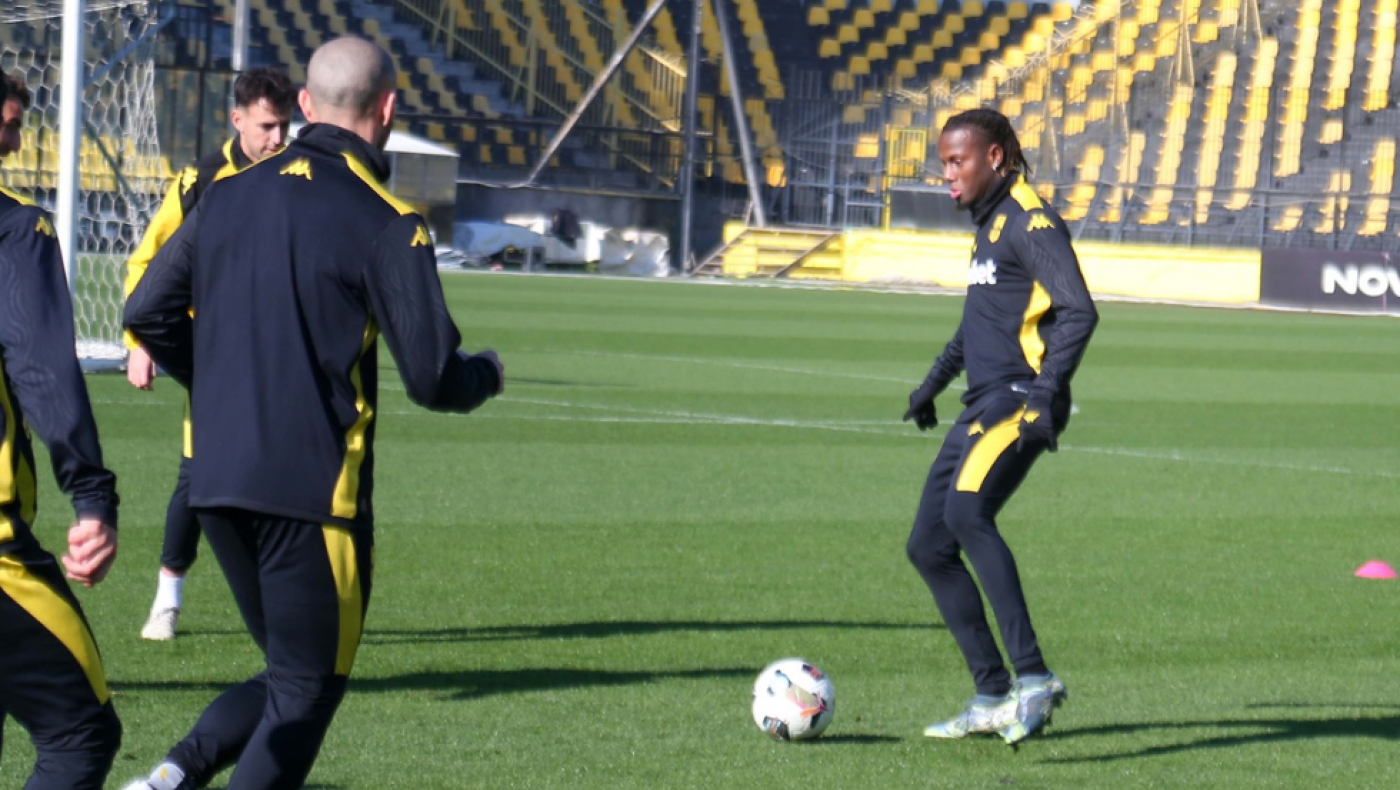 Άρης: Προπόνηση με... αέρα Μεντίλ-Δείτε το VIDEO