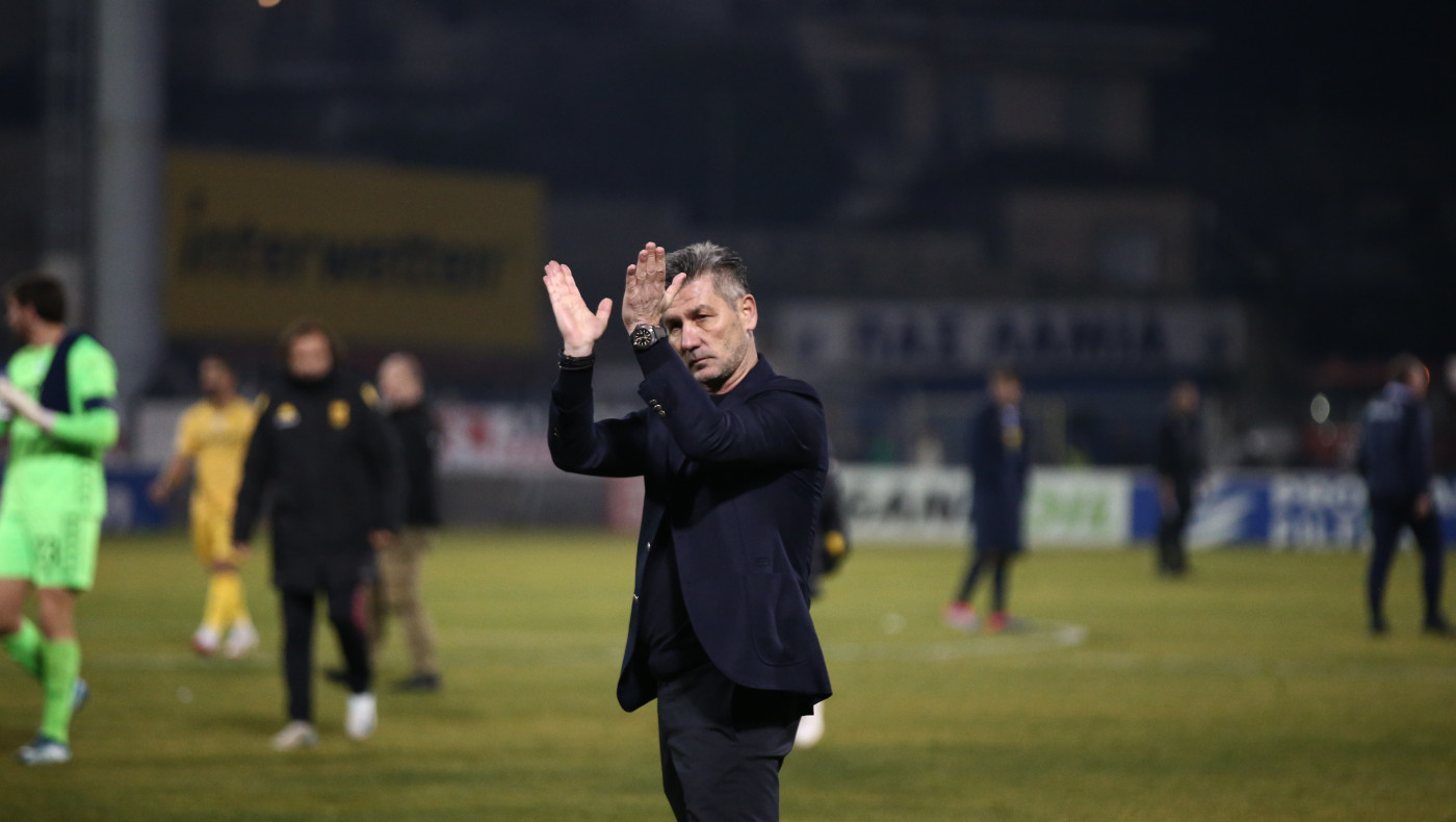 Ουζουνίδης: «Πολύ καλά χαρακτηριστικά ο Ντούντου, δεν με ενδιαφέρουν τα βιογραφικά»