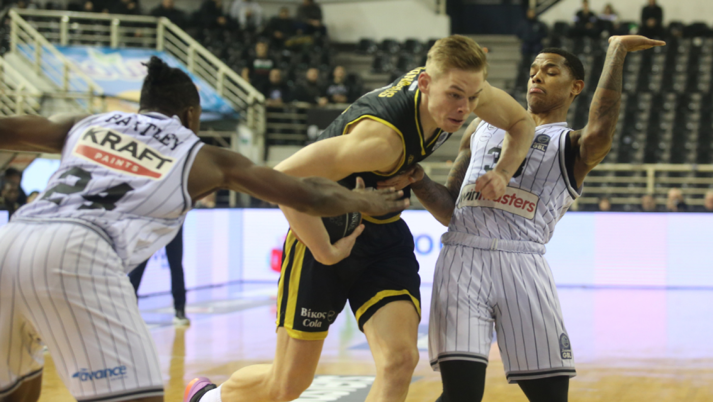 Ο Τανούλης «πέταξε» μαζί με φιλάθλους του ΠΑΟΚ