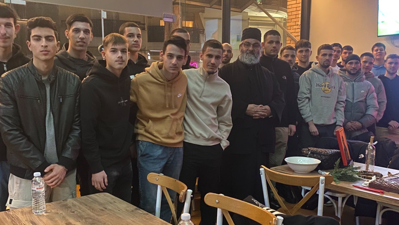 Μακεδονία Ευκαρπίας: Κοπή βασιλόπιτας και αγιασμός