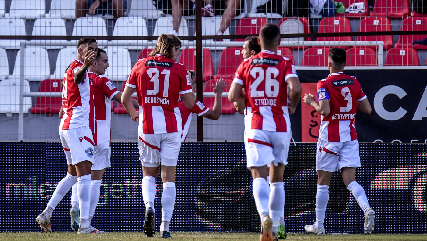 Πανσερραϊκός: Δήλωσε πέντε τιμωρημένους ποδοσφαιριστές με Ολυμπιακό