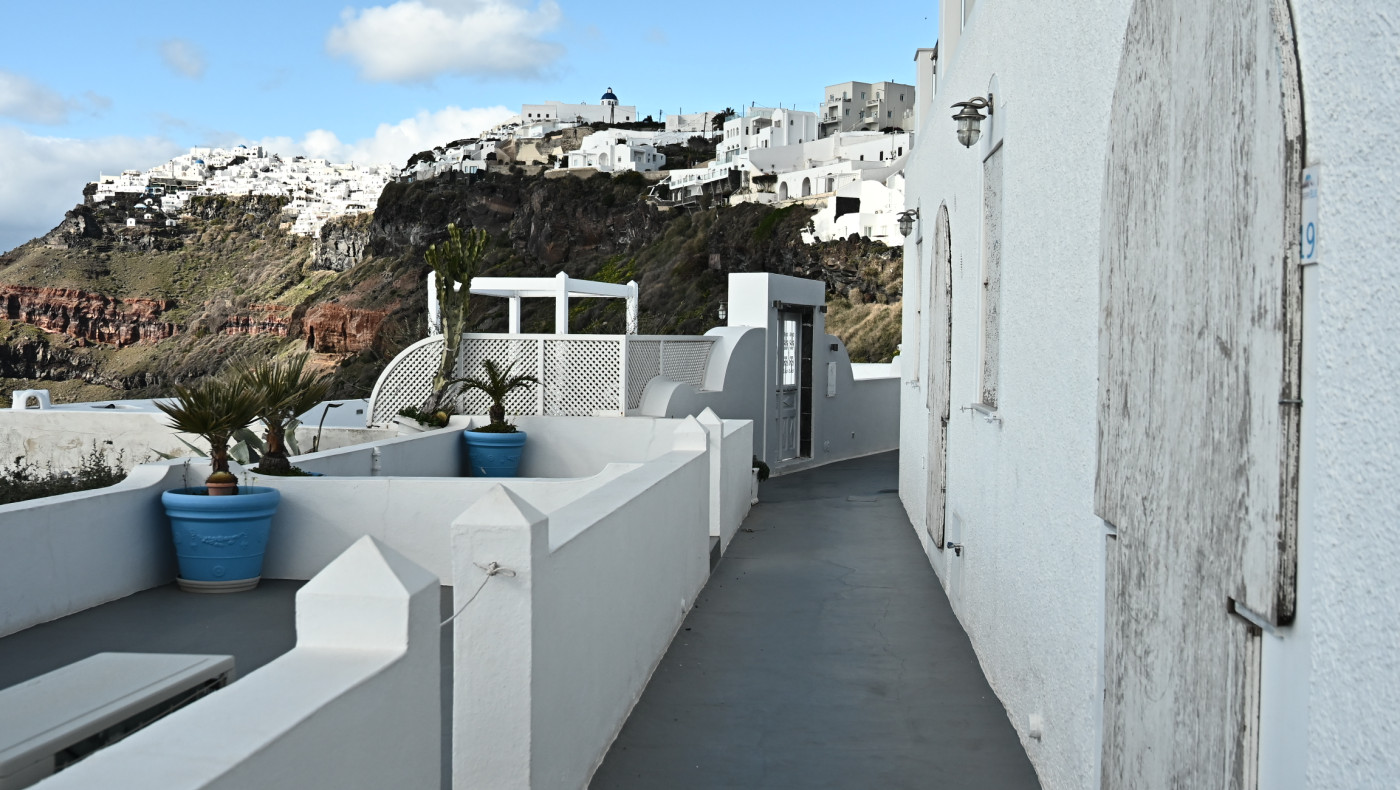 Σαντορίνη: Διπλός σεισμός τα ξημερώματα-Μαίνεται ο «πόλεμος» σεισμολόγων