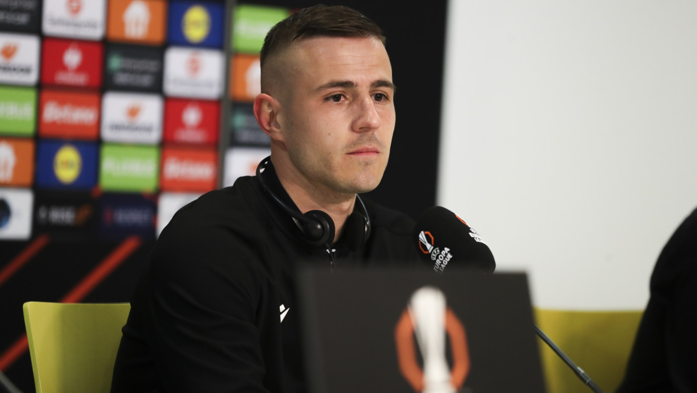 Πέλκας: «Μακάρι να βάλει γκολ ο Σαμάτα αύριο και να πάρουμε την πρόκριση»