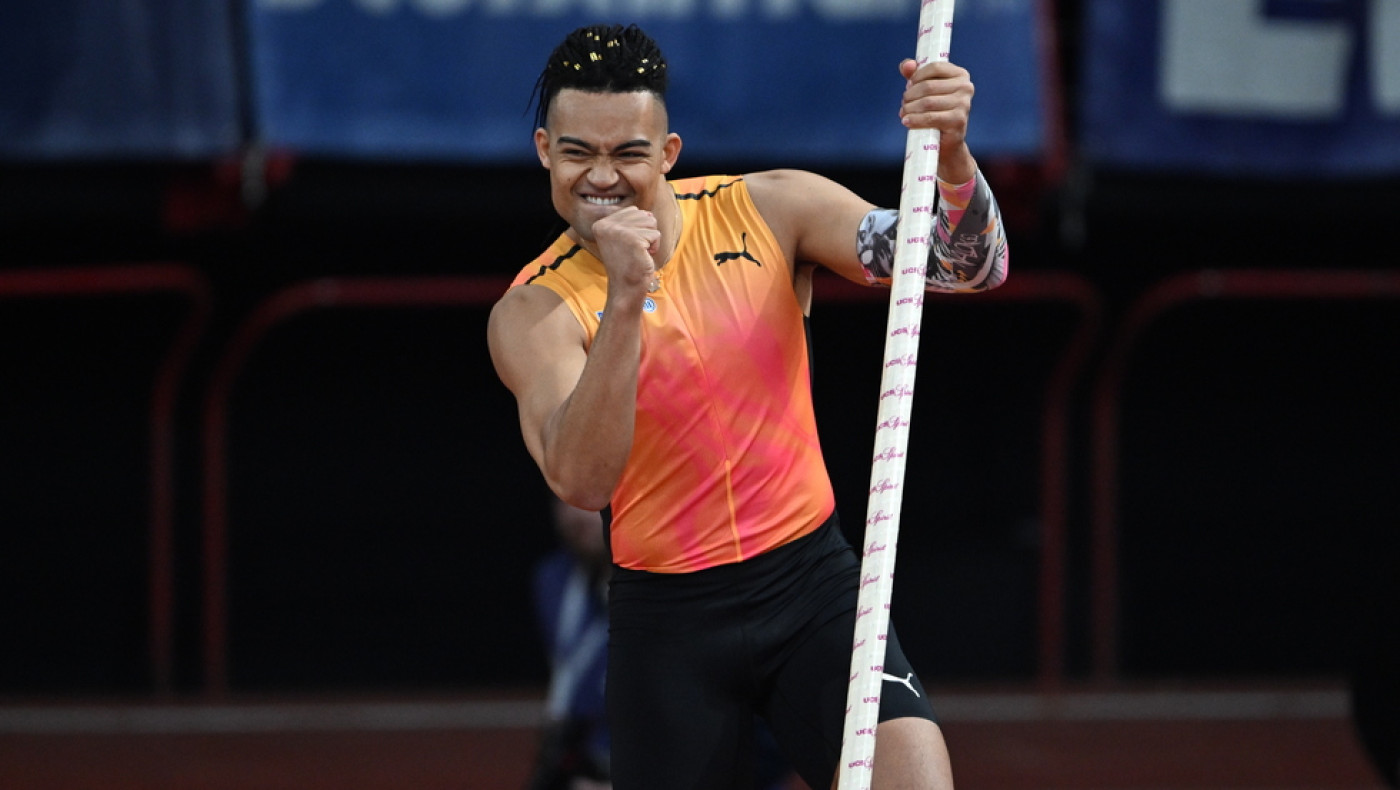 Τα συγχαρητήρια Κούτρα στον Καραλή για το πανελλήνιο ρεκόρ: «Είναι εθνικός γαμπρός!»