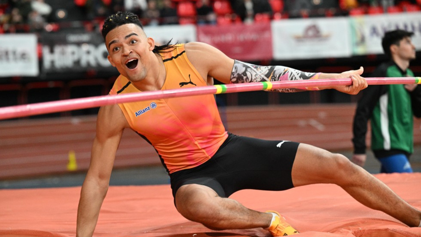 Στίβος, ΣΕΦ: Διπλό Πανελλήνιο ρεκόρ για Καραλή!