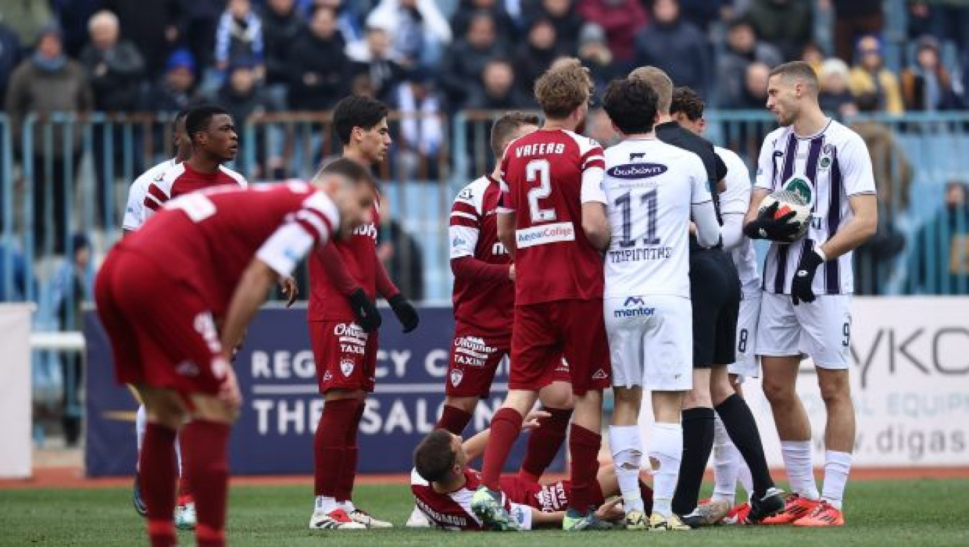 Οικονόμου: «Η μπάλα βρήκε στο χέρι μου, αλλά είναι στην κρίση του διαιτητή...»