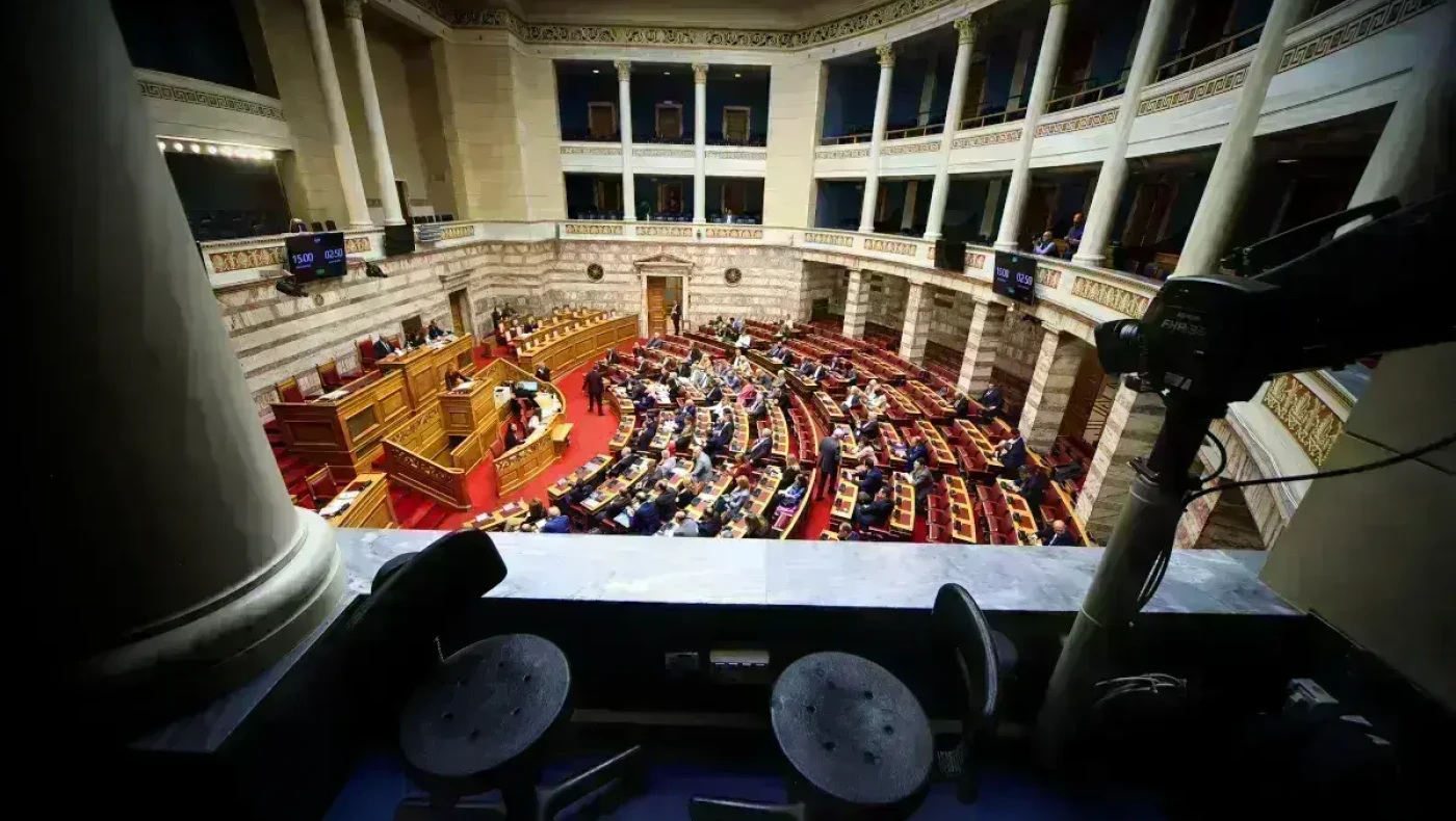 Τέμπη: Πυρ ομαδόν κατά Μητσοτάκη και κυβέρνησης στις ομιλίες των πολιτικών αρχηγών