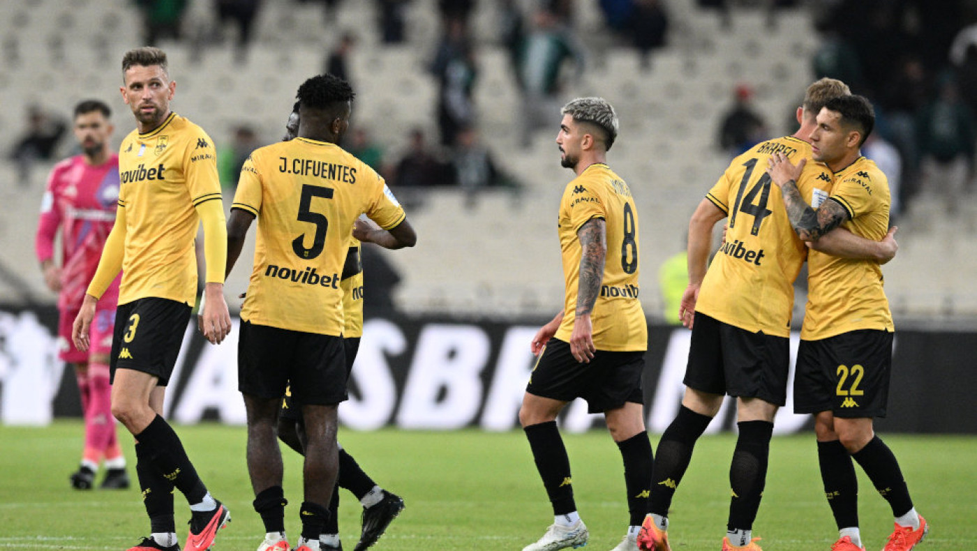 Άρης: Ποιοι είναι στο όριο των καρτών και το μπέρδεμα με τον Σιφουέντες