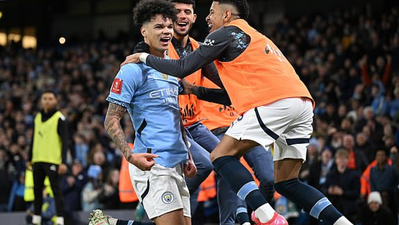 Πρόκριση με το στανιό για τη Σίτι