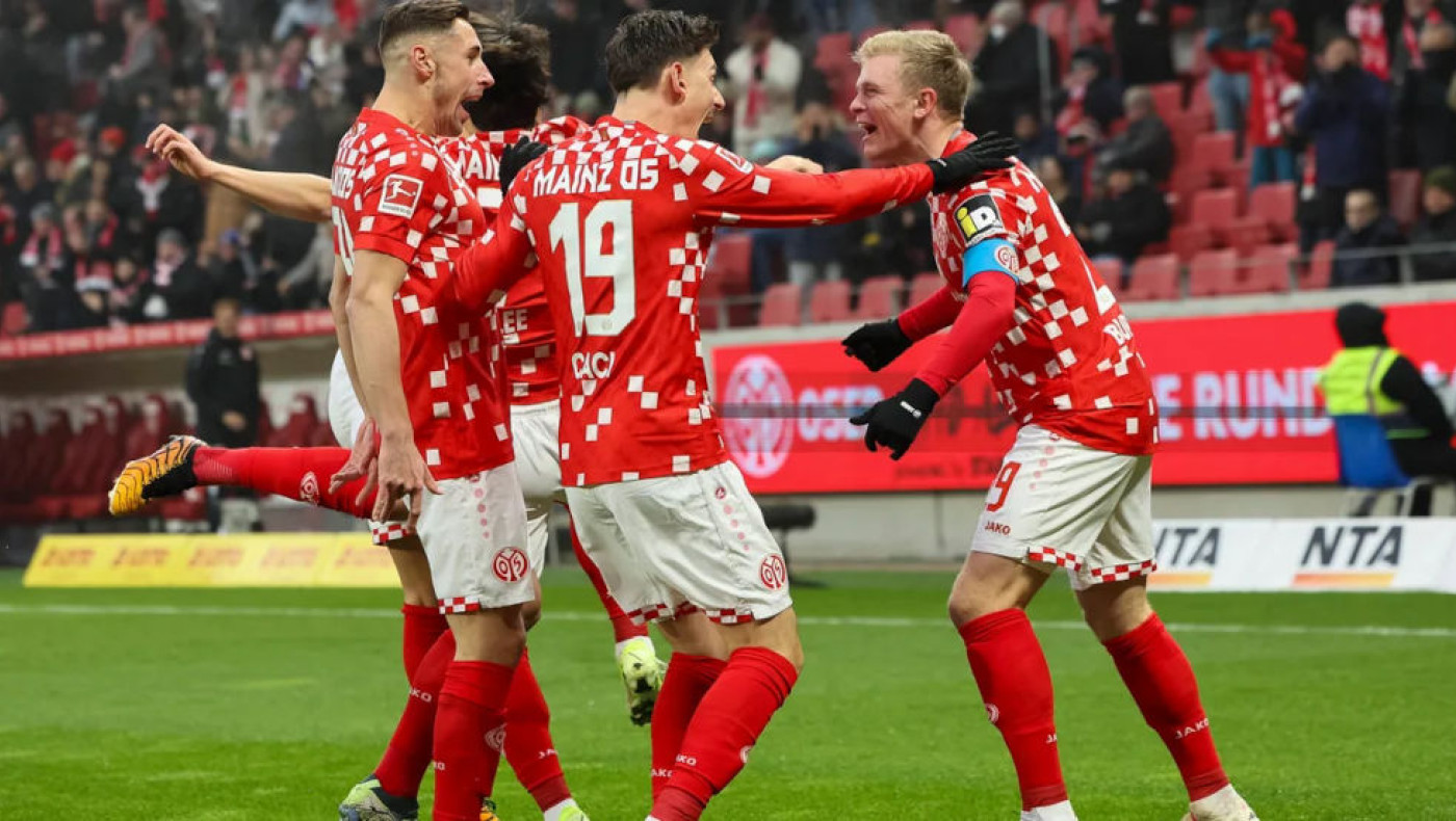 Bundesliga: Το... παραμύθι της Μάιντς καλά κρατεί