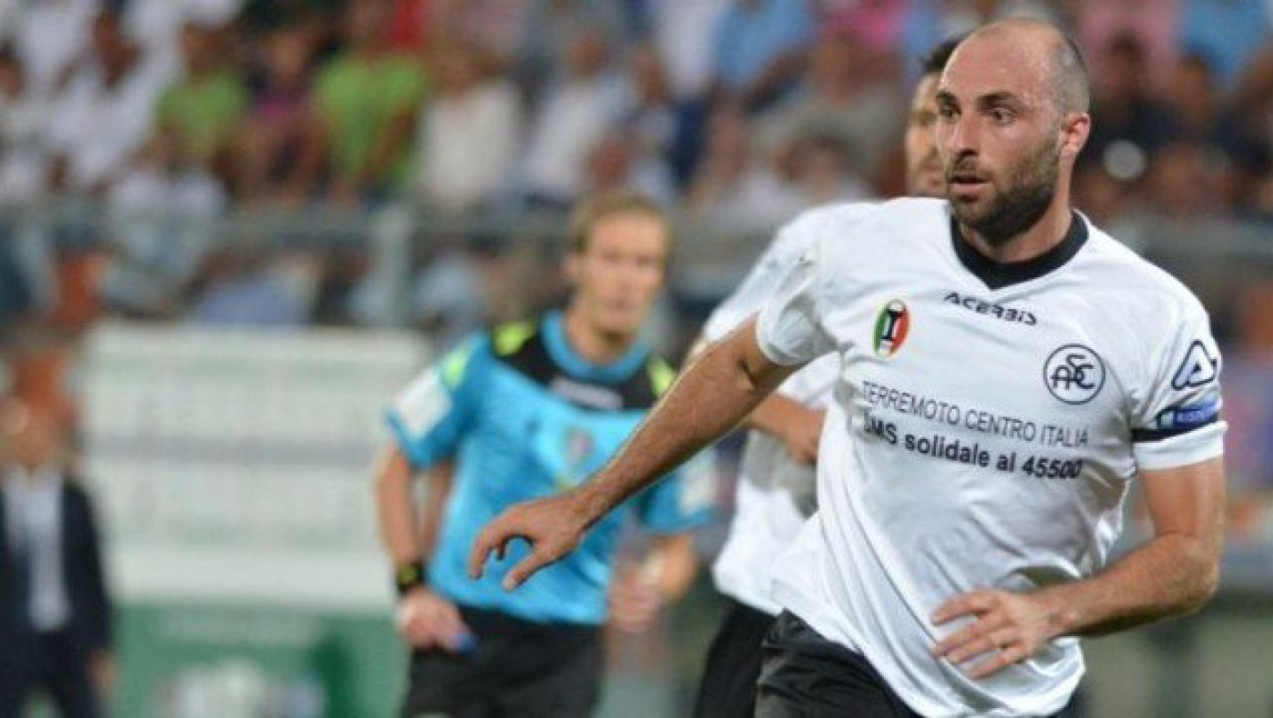 Έχει          κάνει           ήδη      δυο «κηδείες»