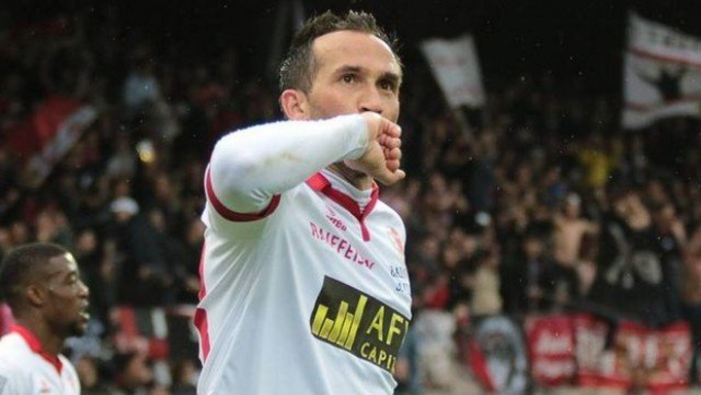 Άνοιξε λογαριασμό                           ο Γκέκας