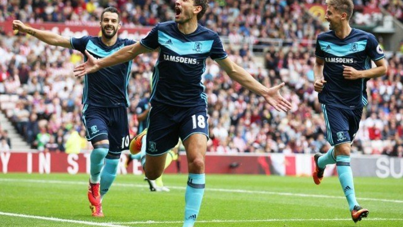 Το fail της χρονιάς:      Τα... έδειξε όλα ο Κλέιτον (pic)