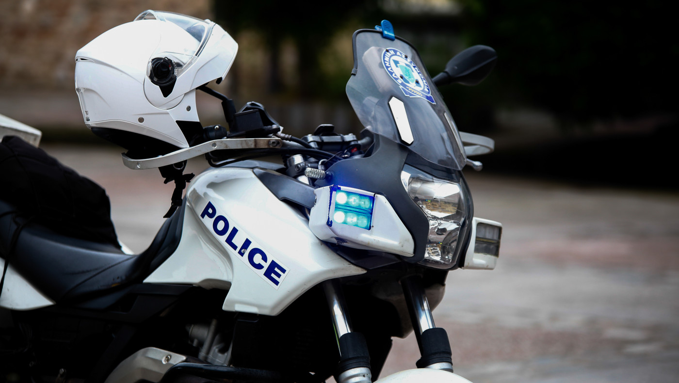 Θεσσαλονίκη: Παρέσυρε δικαστικό επιμελητή για να μην συλληφθεί!