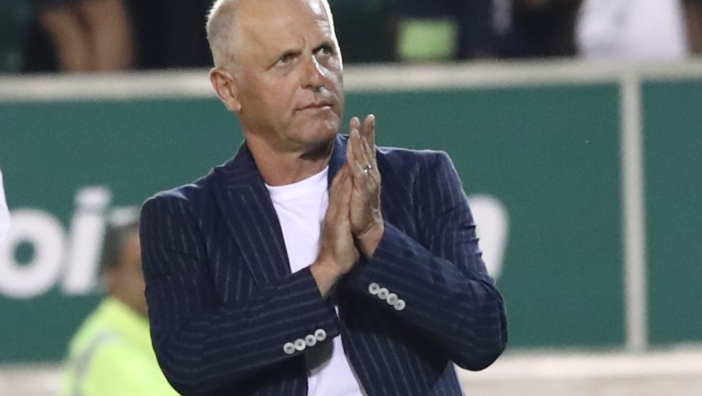 Αποστολάκης: «Καινούργια «μηχανήματα» στην Εθνική-Πρώτα η άμυνα και μετά να δούμε τα «πυρηνικά στην επίθεση»