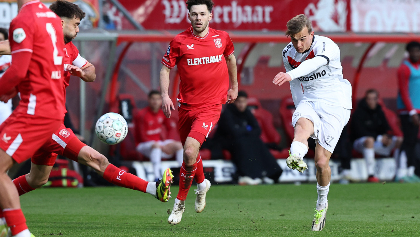 Μάντζιος: Έκανε 27 τελικές σε Άγιαξ και Φέγενορντ…