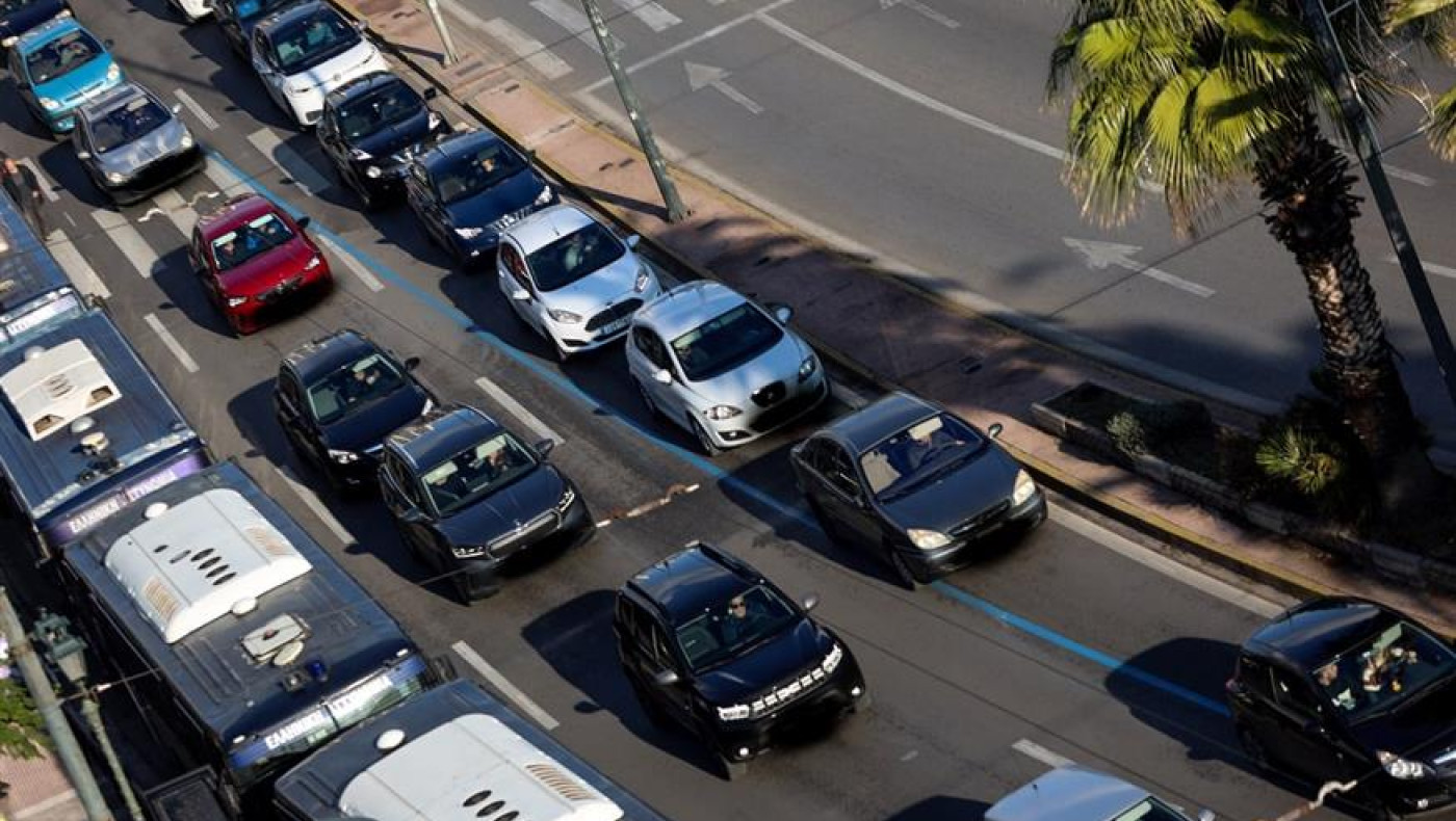Νέα εποχή στους δρόμους: Ψηφιακές κλήσεις και... έλεγχοι με smartphones
