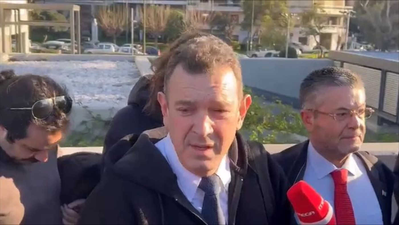 Ο βουλευτής Παπαδόπουλος κατηγορεί τη Νίκη ότι τον τιμωρεί για τον βανδαλισμό στην Πινακοθήκη