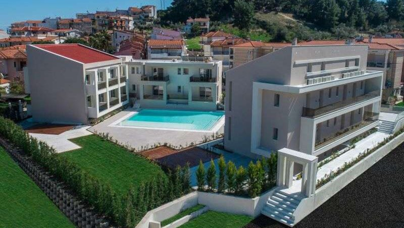 Χαλκιδική: Γνωστός Έλληνας ποδοσφαιριστής άνοιξε ξενοδοχείο