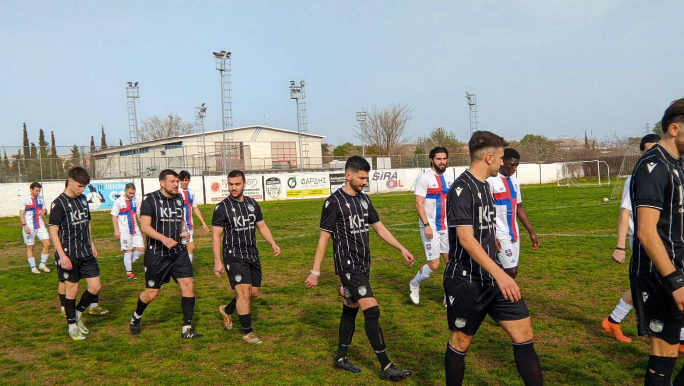 Ιωνικός-Αλέξανδρος Παναγιωτόπουλος: «Προσβάλουν το ποδόσφαιρο»