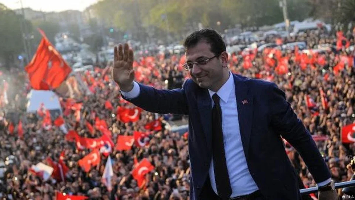 Τουρκία: Προσήχθη ο δικηγόρος του Ιμάμογλου-Στο... κόκκινο η πολιτική κρίση (vid)