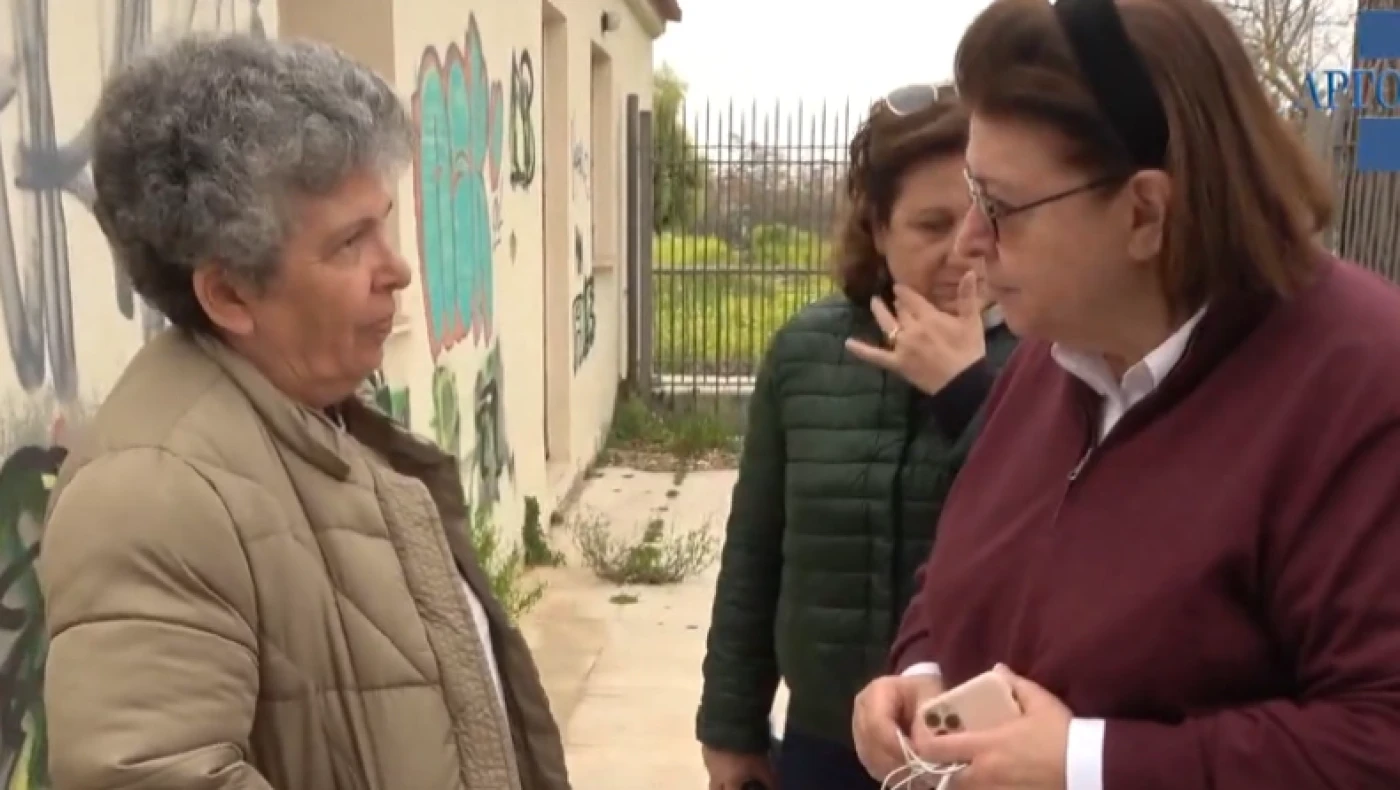 Λίνα Μενδώνη: «Έχετε πάρει εκατομμύρια και δεν το επισκευάσατε;» (vid)