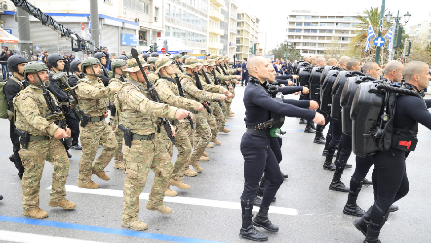 Η Ελλάδα παραδίδει πολύτιμα μαθήματα στην Ευρώπη για τις αμυντικές δαπάνες σύμφωνα με το Bloomberg