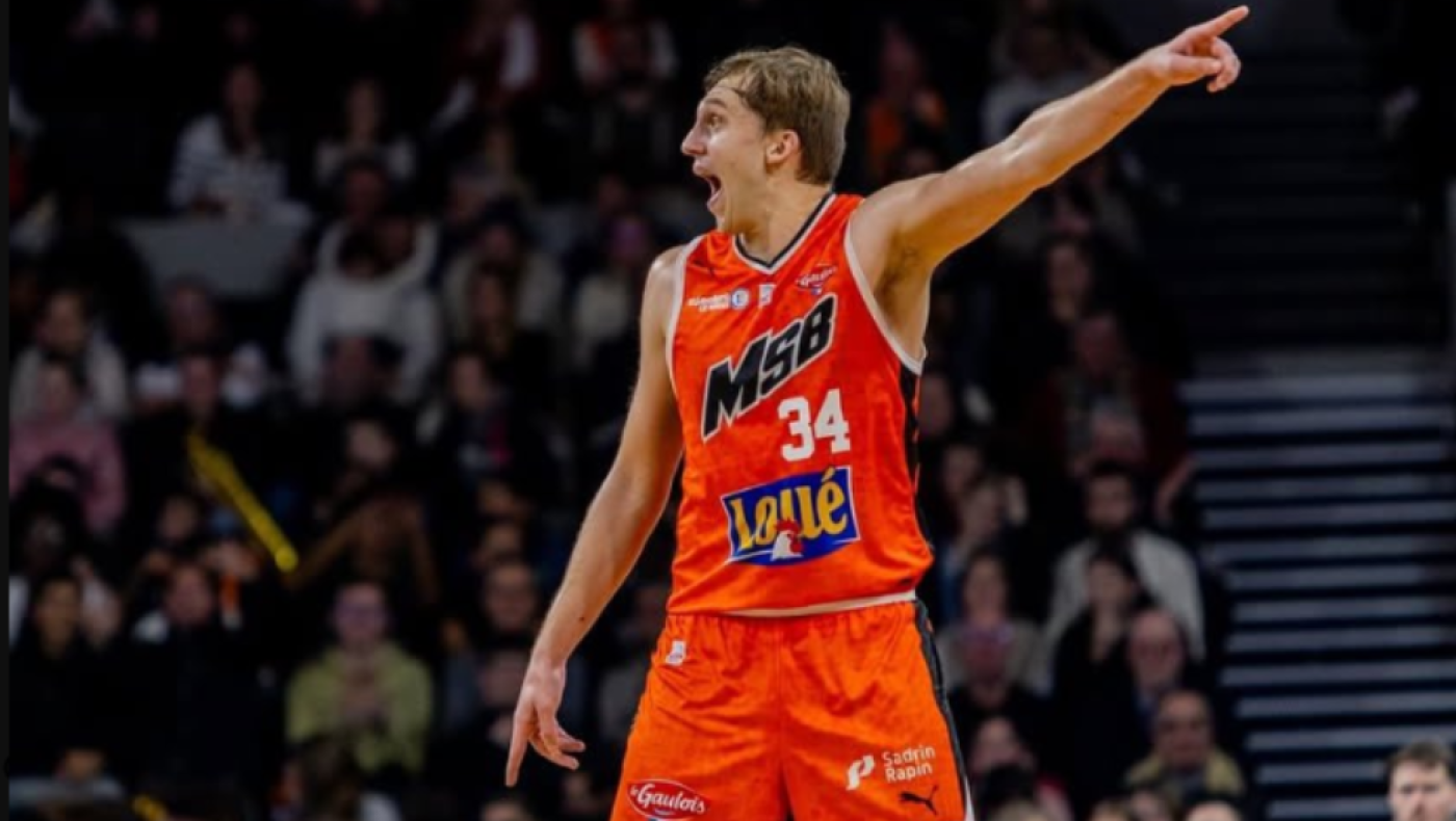 Συντριβή της Σολέ πριν τον ΠΑΟΚ από... «ασπρόμαυρο» χέρι