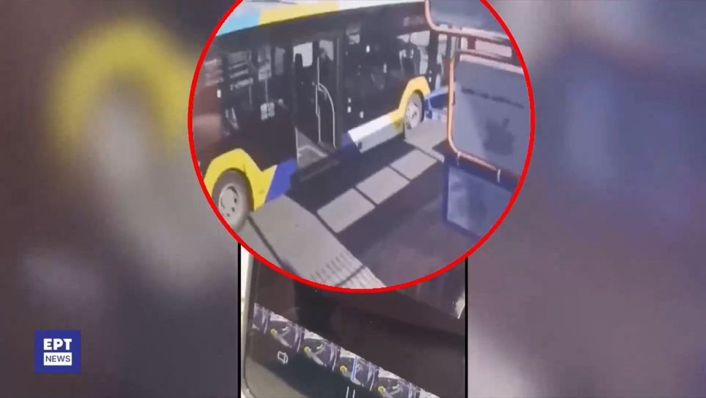 Βίντεο-ντοκουμέντο: Η στιγμή που ο 51χρονος καρφώνει με κατσαβίδι επιβάτη λεωφορείου